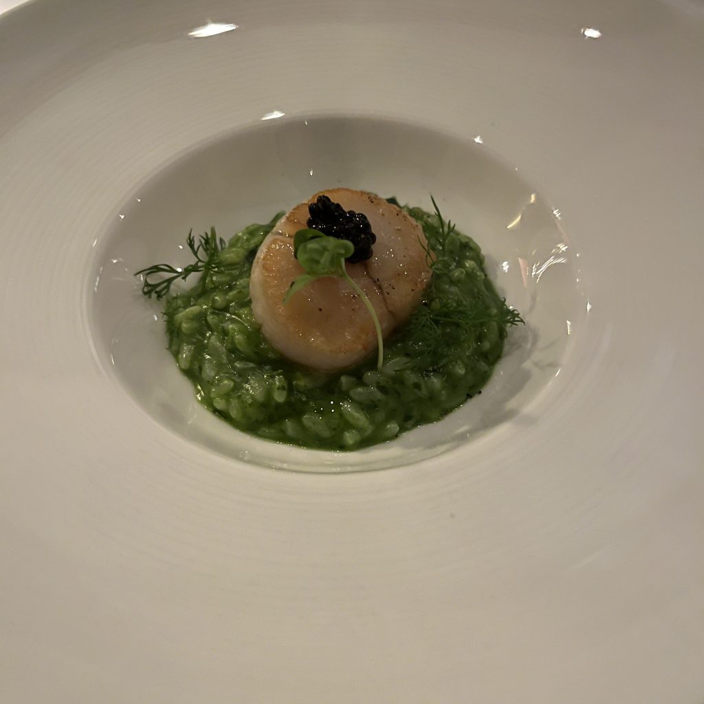 ホタテとキャビアのバジルリゾット